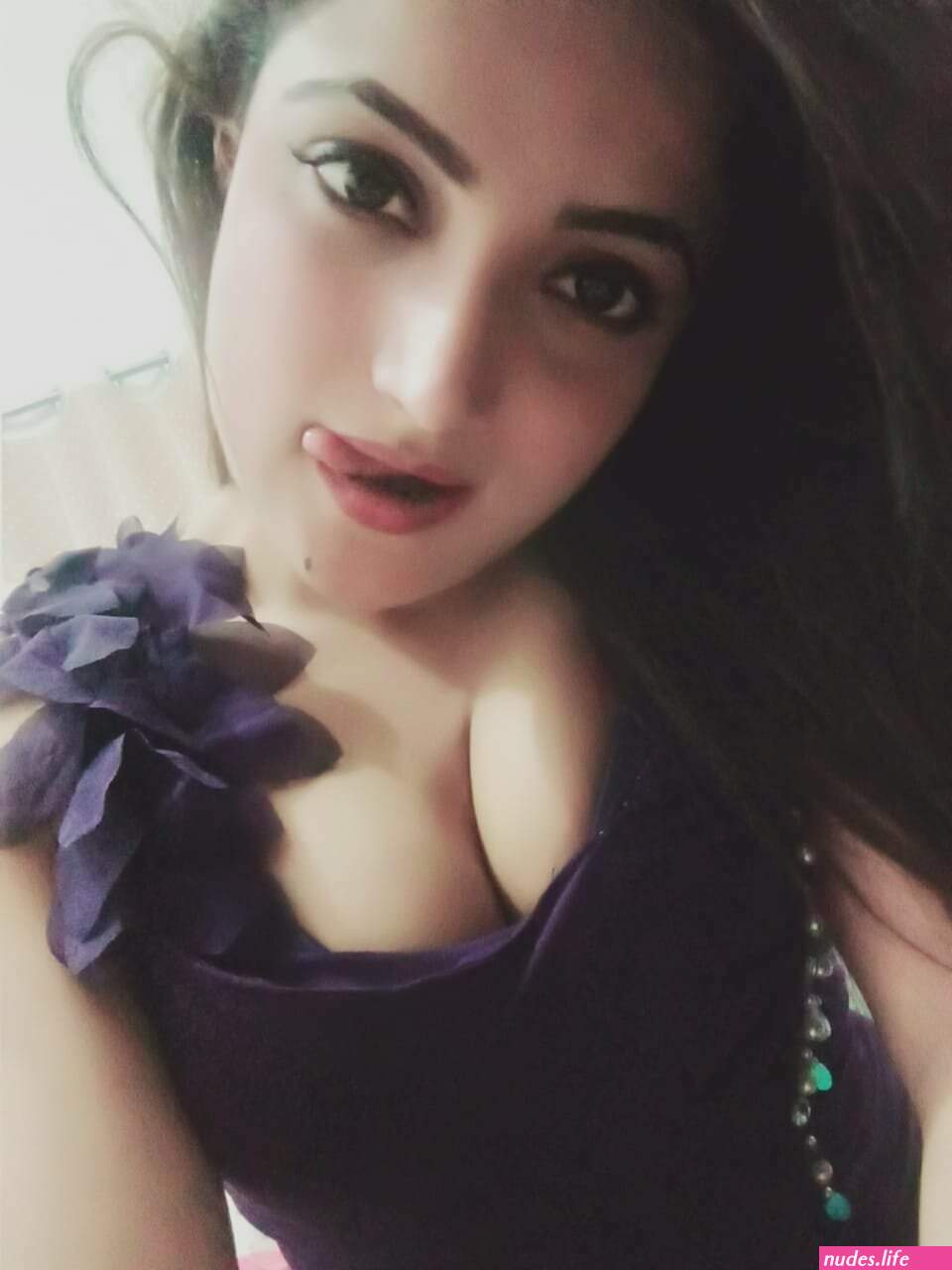 big boobs pakistani pics