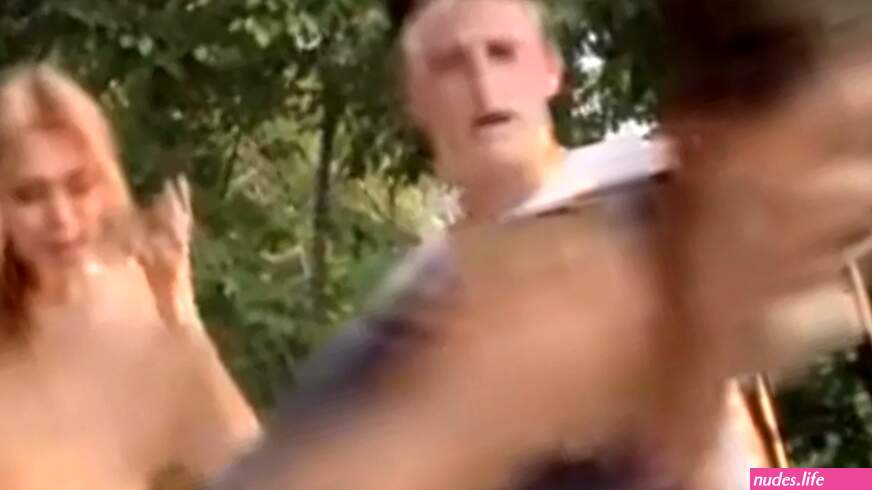Hidden Camera: How would you react when a sexy woman takes off her dress in front of you?! Video