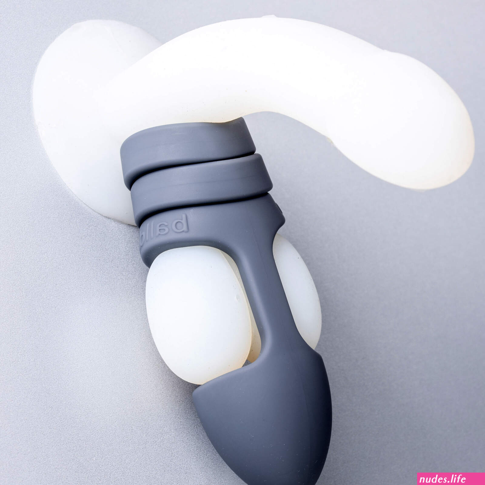 Balldo sex toy turns testicles into a dildo