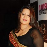 aunty bold image