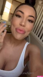 Gorgeous Rainey James Giving a Good Hardcore Blowjob