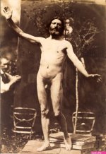 New York: Naked before the camera