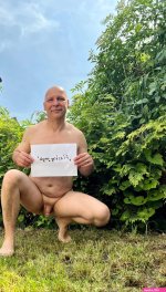 Nackt im Garten Dick Flash Pics Real Amateurs from Google Tumblr Pinterest Facebook Twitter Instagram and Snapchat.