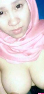 Smp jilbab montok