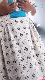 TAMIL DESI AUNTY OIL MASSAGE SEX ROMANCE watch online