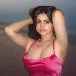Ayesha Khan Eve-Teased By An Elderly Man: Aapke Bbs Bahut Achhe Hai