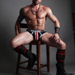 WATCH GAY PORN STAR HUGH HUNTER TALK ABOUT DATING