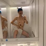 John Yuyi Naked selfie Airplane 3 2018