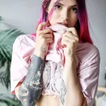 Kinky pinky!