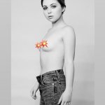 Sammi Hanratty Topless of the Day