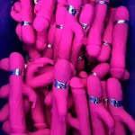 Roze dildo
