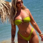 OnlyFans – Ariella Nyssa ❤💋👙 - Page 2 image 19