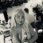 Instagram – Holly Harrington / hollyharringt0n - Page 8 image 80