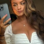 Instagram – Amy Quesada-Getgood / amyq_g – 34L image 8