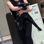 Celebrity – Hilary Duff - Page 2 image 17