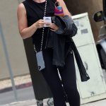 Celebrity – Hilary Duff image 10
