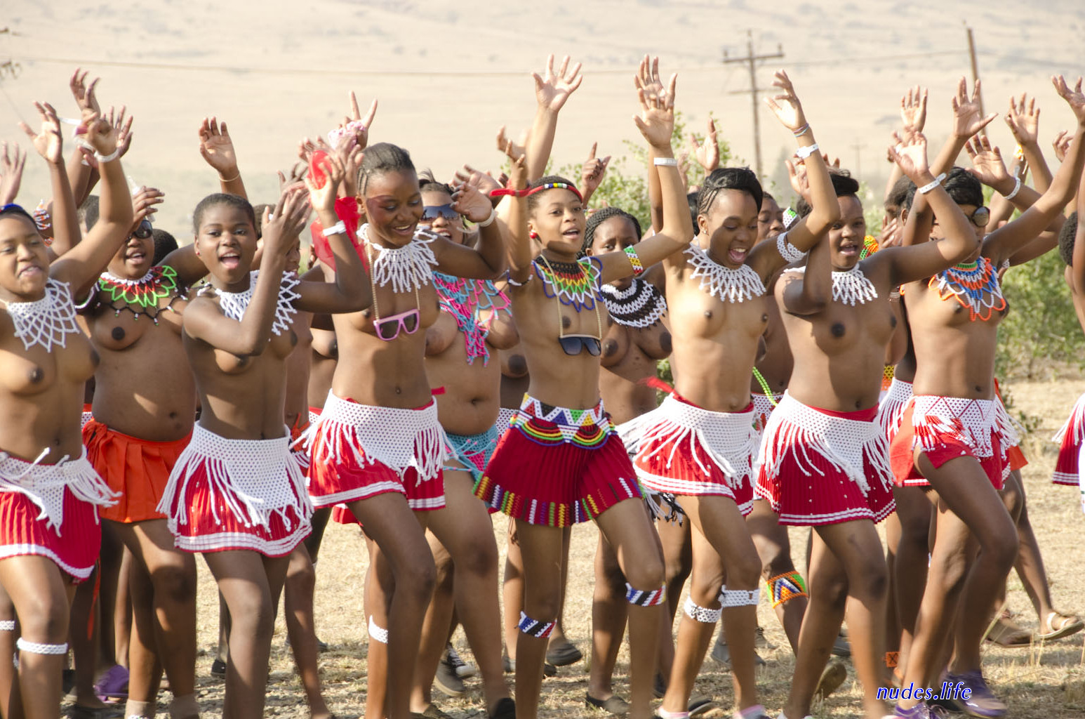 nude breast zulu reed dance picture