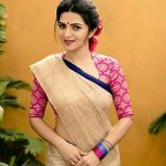 indian aunty sareeback side shapes hot photos