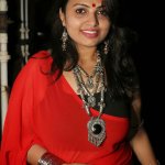 indian aunty sareeback side shapes hot photos