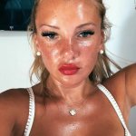 evelyn burdecki nude
