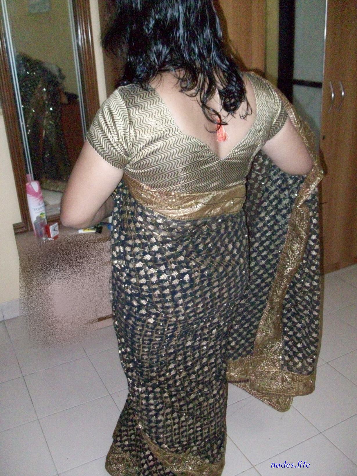 Real desi saree ass boobs