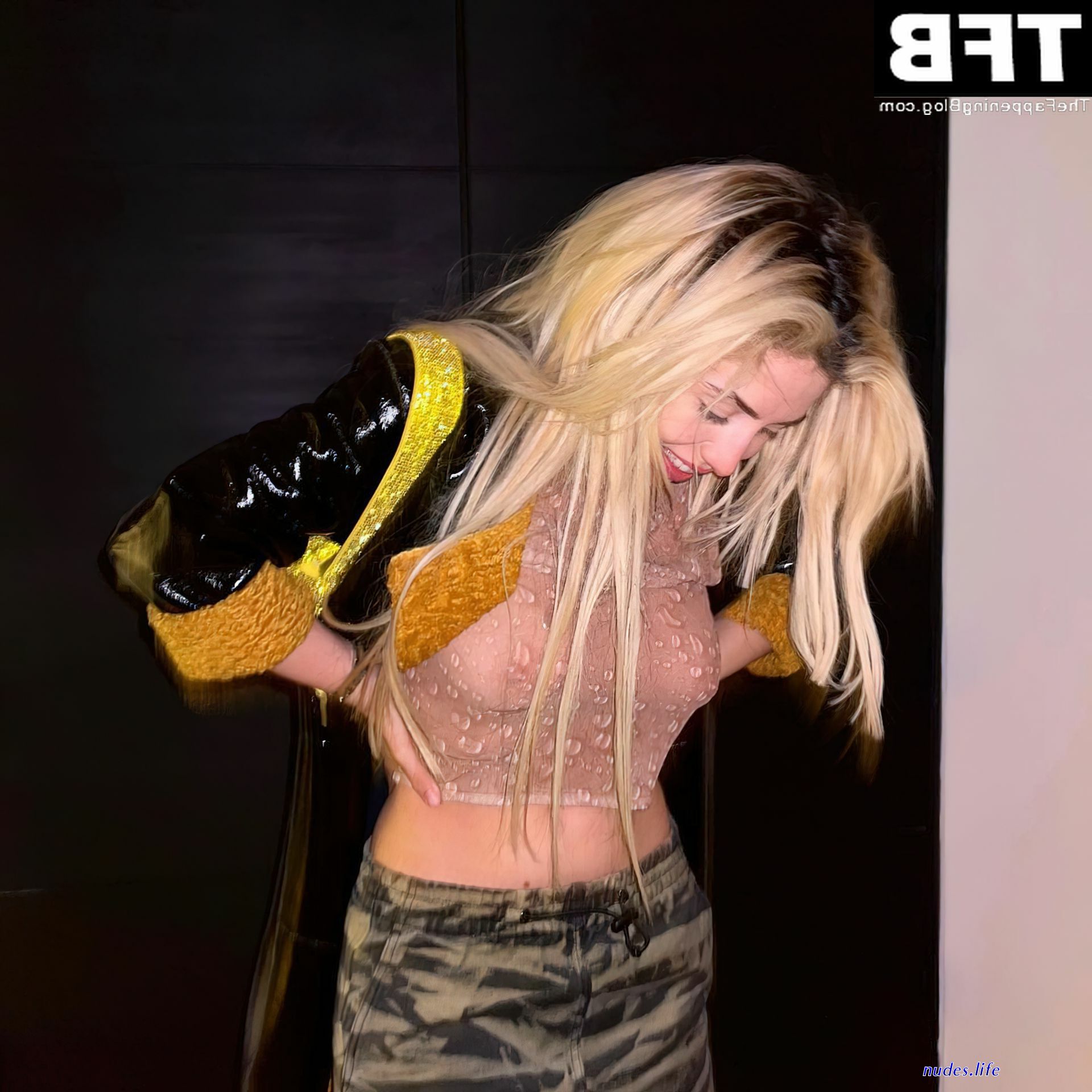 Ava max nudes