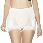 nude nigerian pin on visible panty line