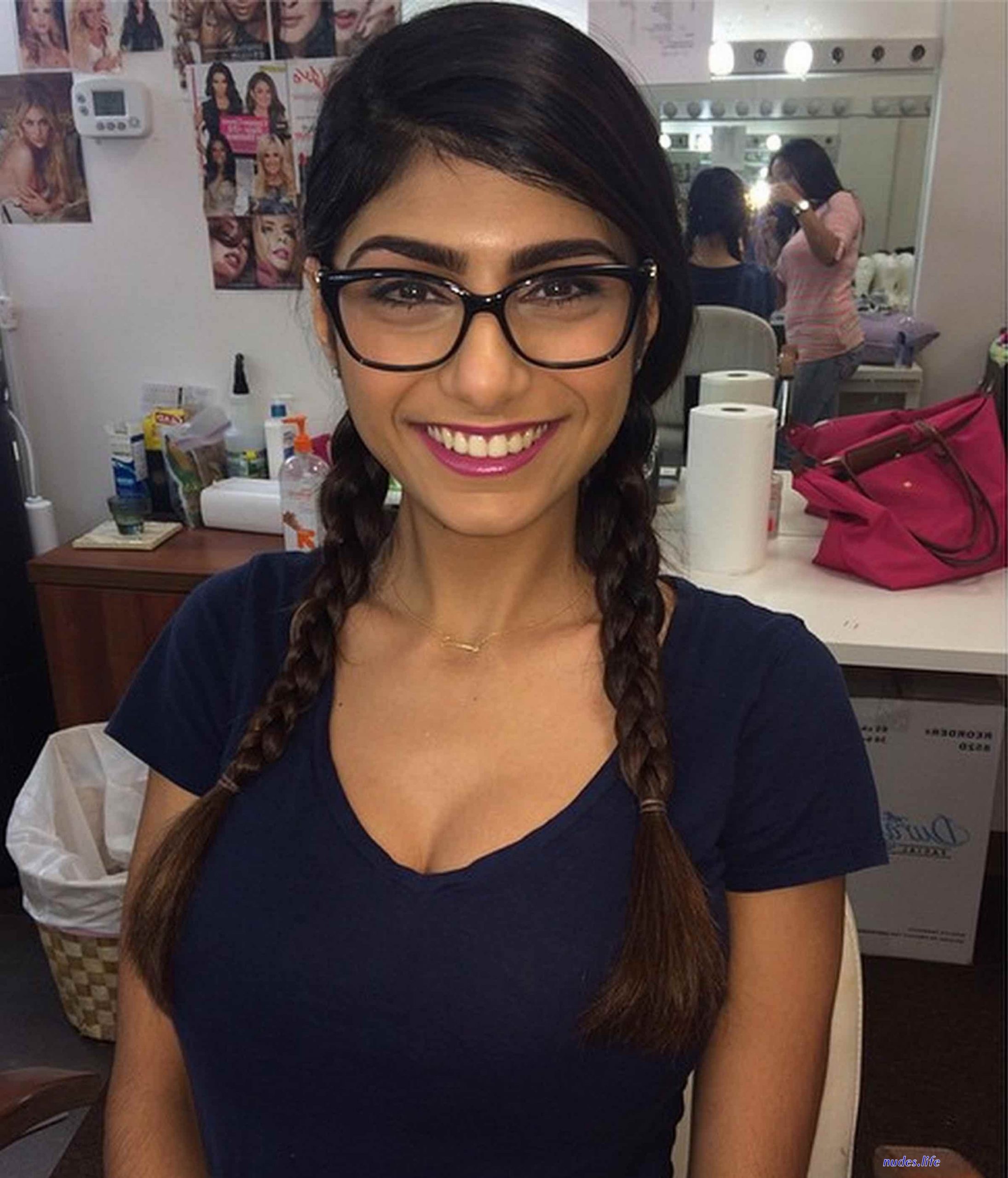 Mia khalifa 2021 nude