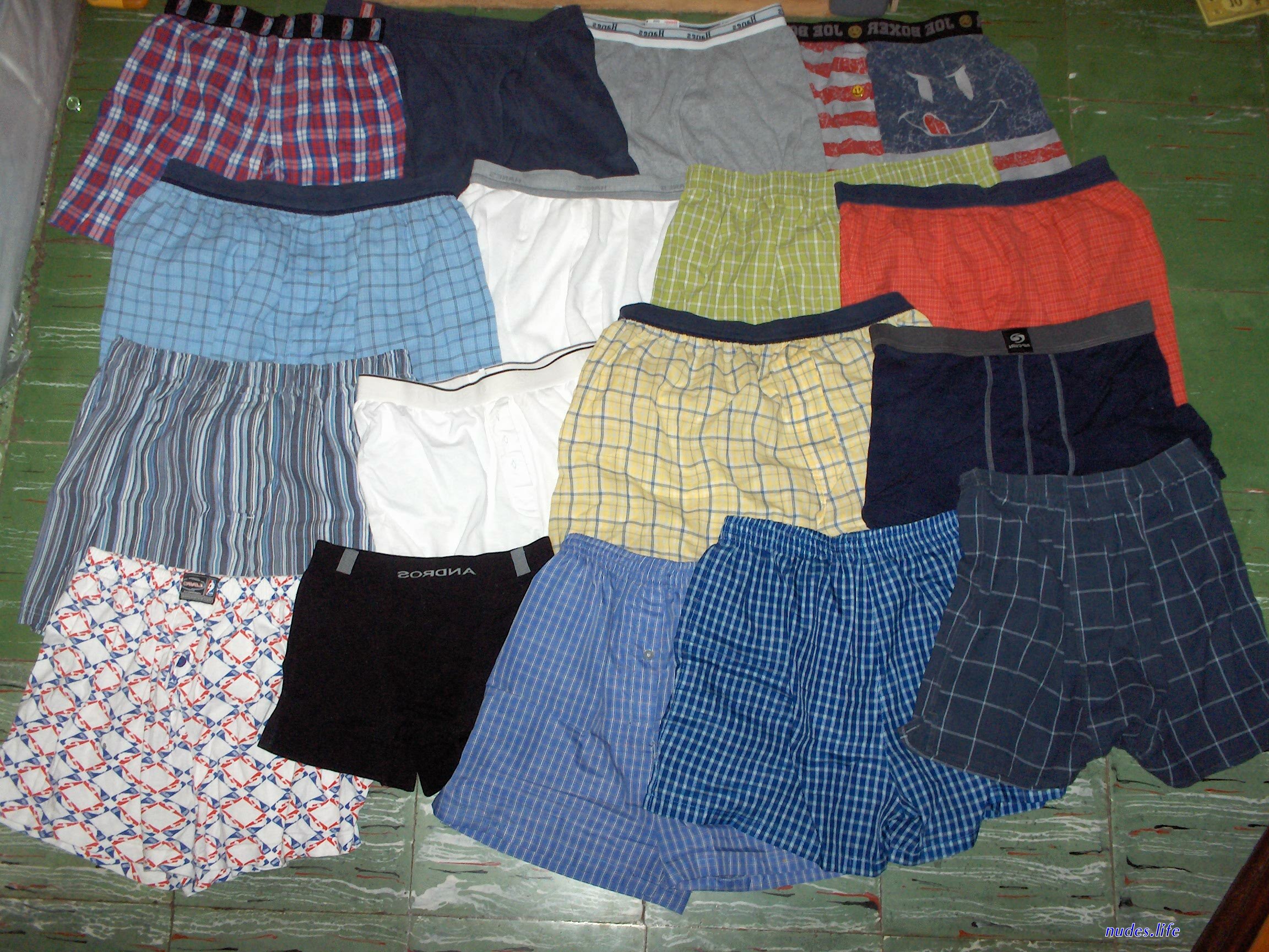 Nude indian skirt panty line