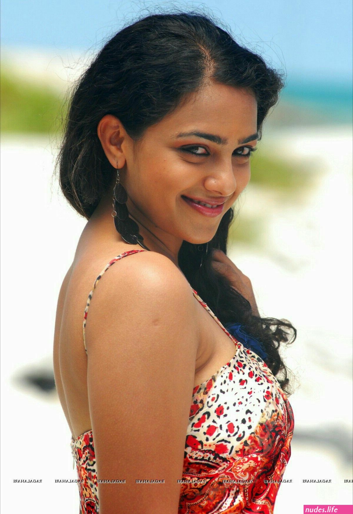 Nitya menon bikini image fake