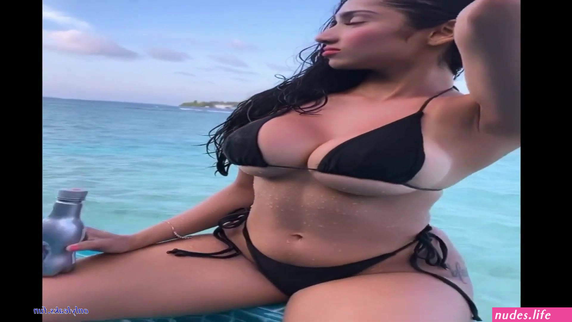 Aditi mistry sexy video clips