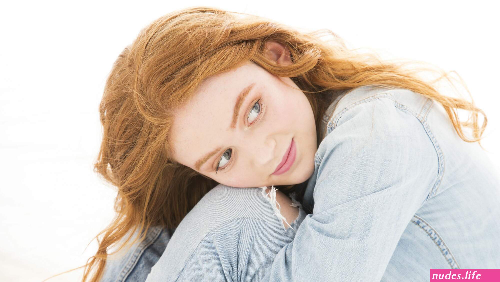 Hot nude sadie sink pics