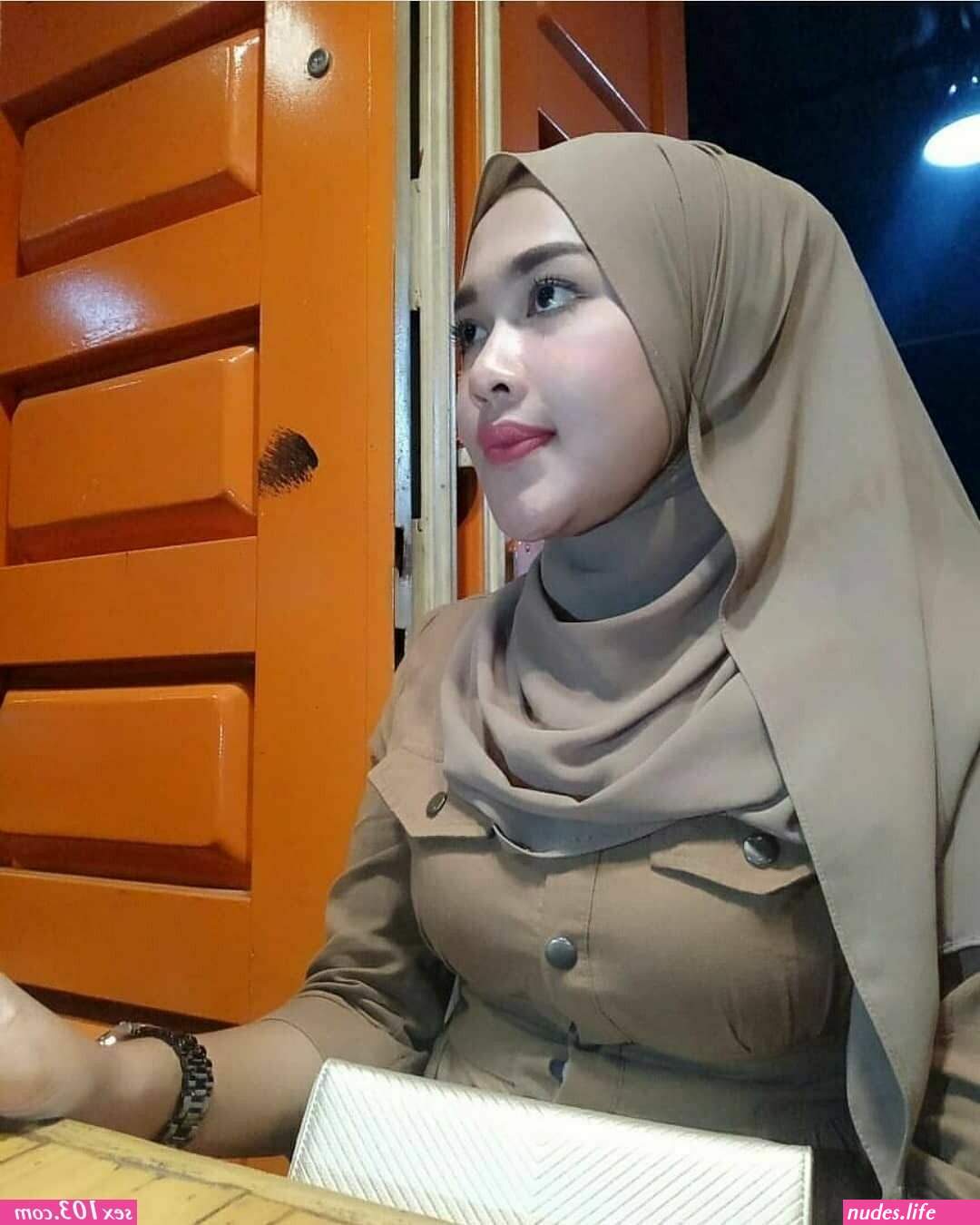 Xnxx memek jilbab