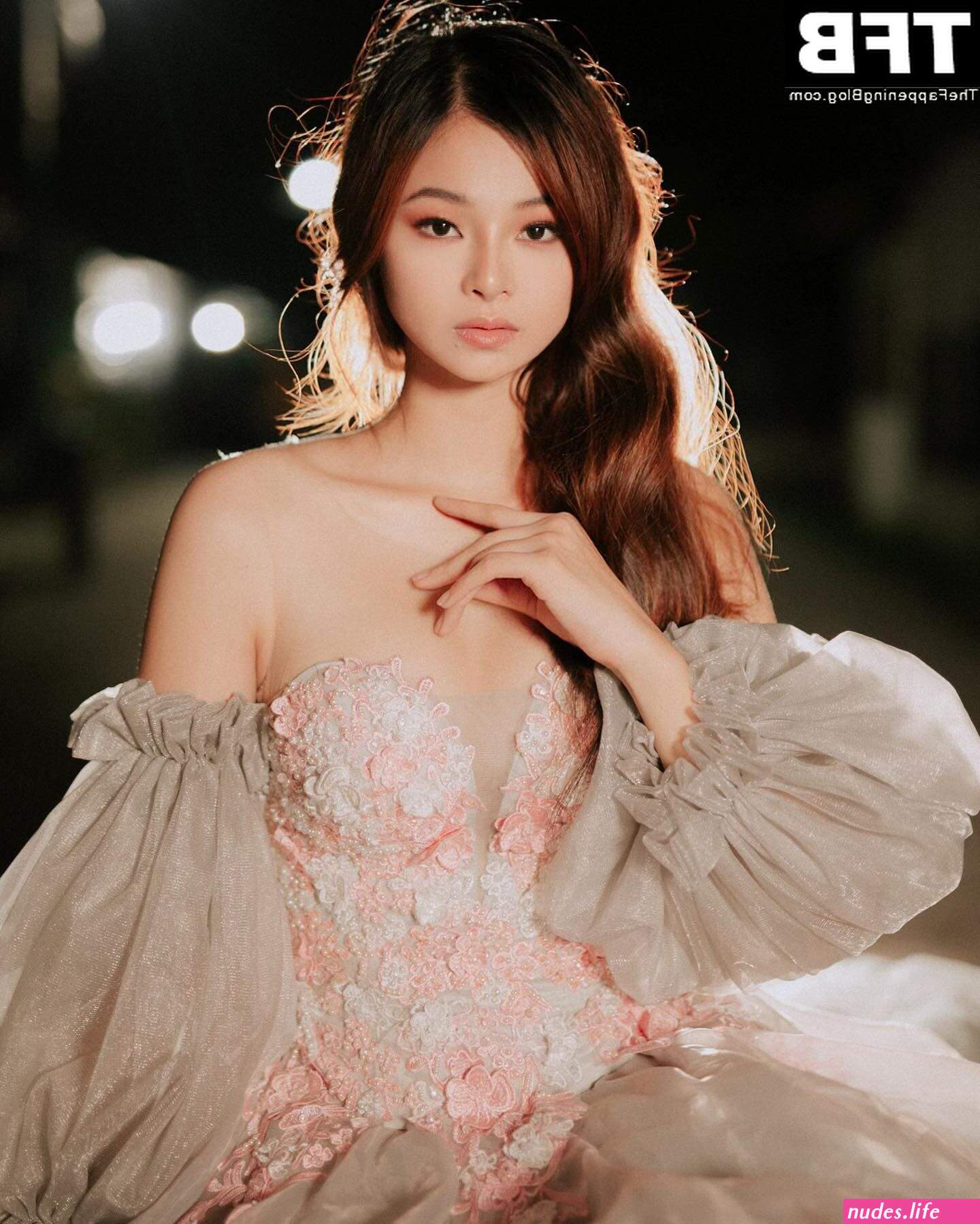 Angeli khang nude photos