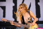 Victoria de Angelis Nude Concert