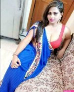 Sexy aunty in saree hd