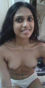 Small desi girls tits photo