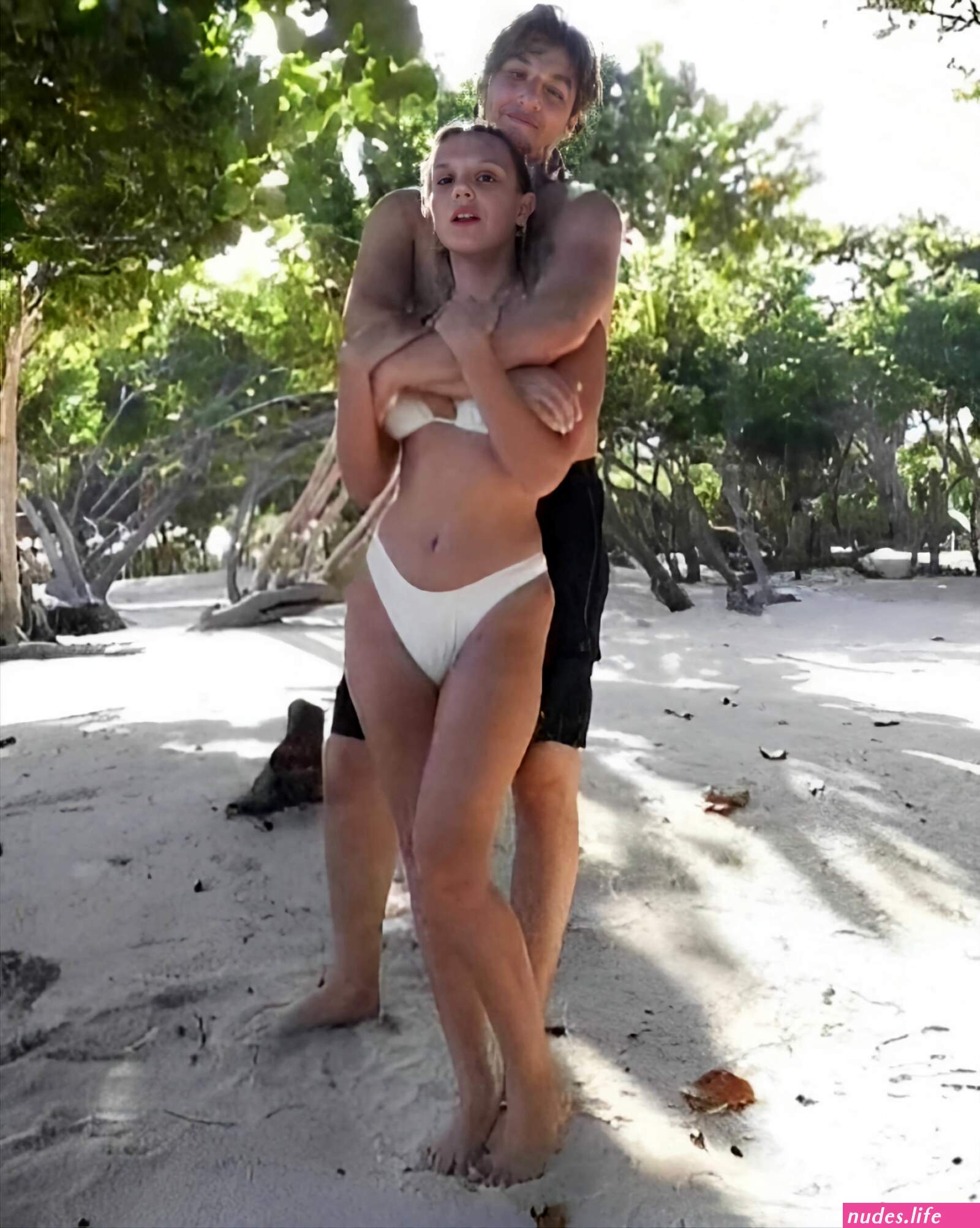Millie bobby brown boobs