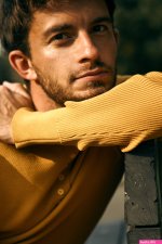 Jonathan Bailey Wonderland Magazine