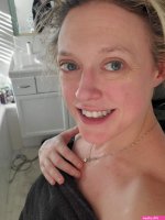 Im testing out this new lipstick after my shower. want to h.. by deewilliams from OnlyFans
