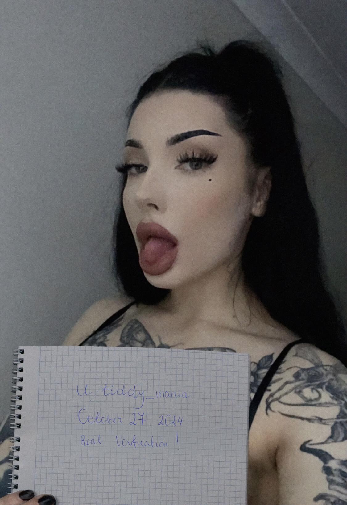 OnlyFans kxrlyxmxrie kxrlyxmxrie