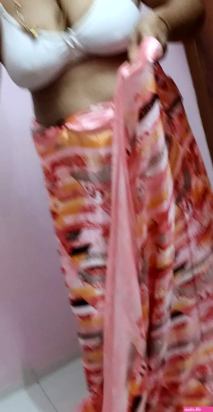 Bhabhi blouse nude village