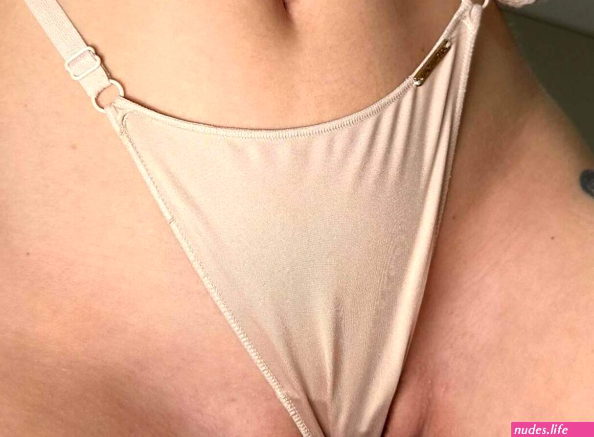 OnlyFans – Ariel Next Door