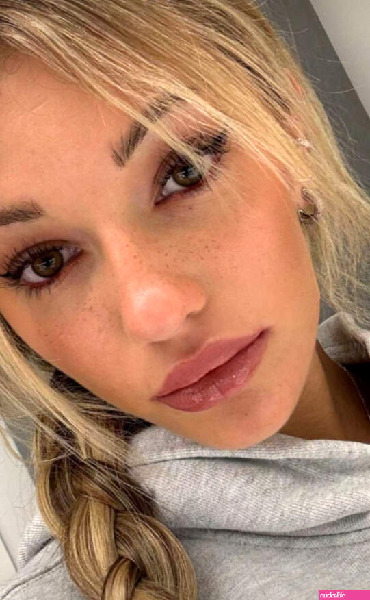 OnlyFans – Br3ckie Hi11