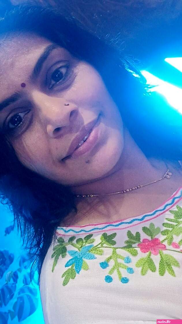 Tarivishu nude