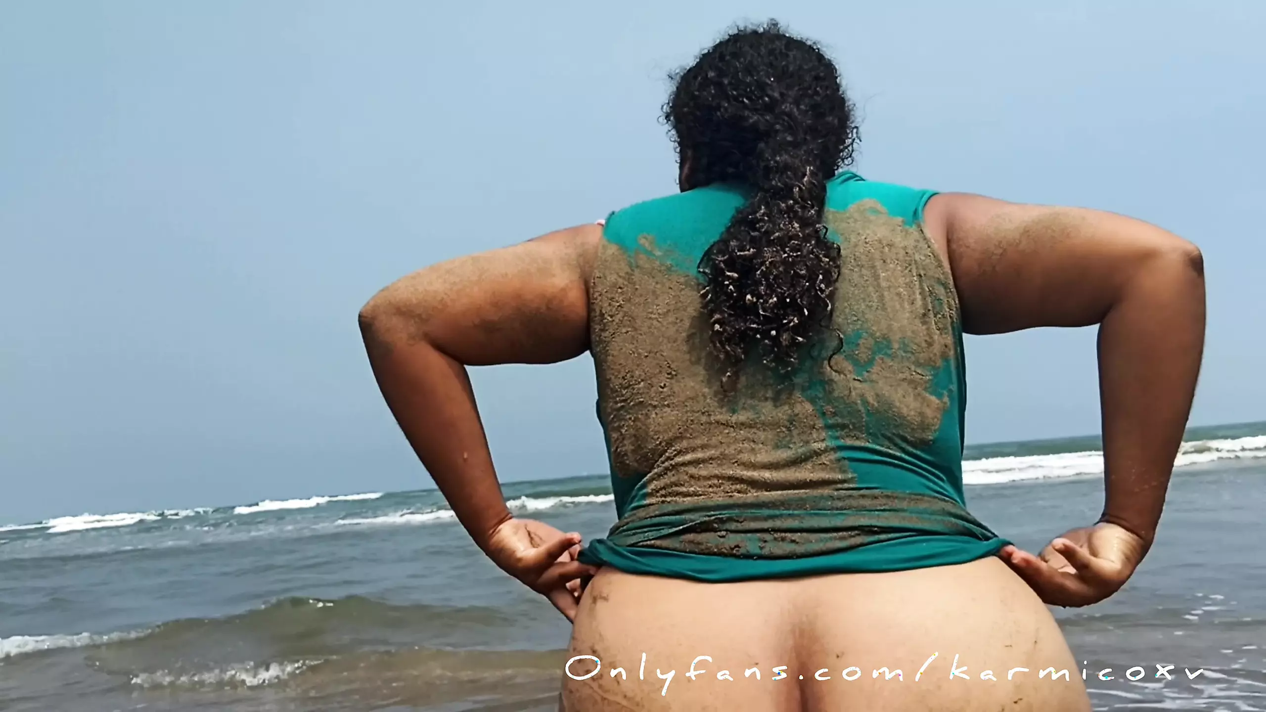 Photo aunty naked pussy beach