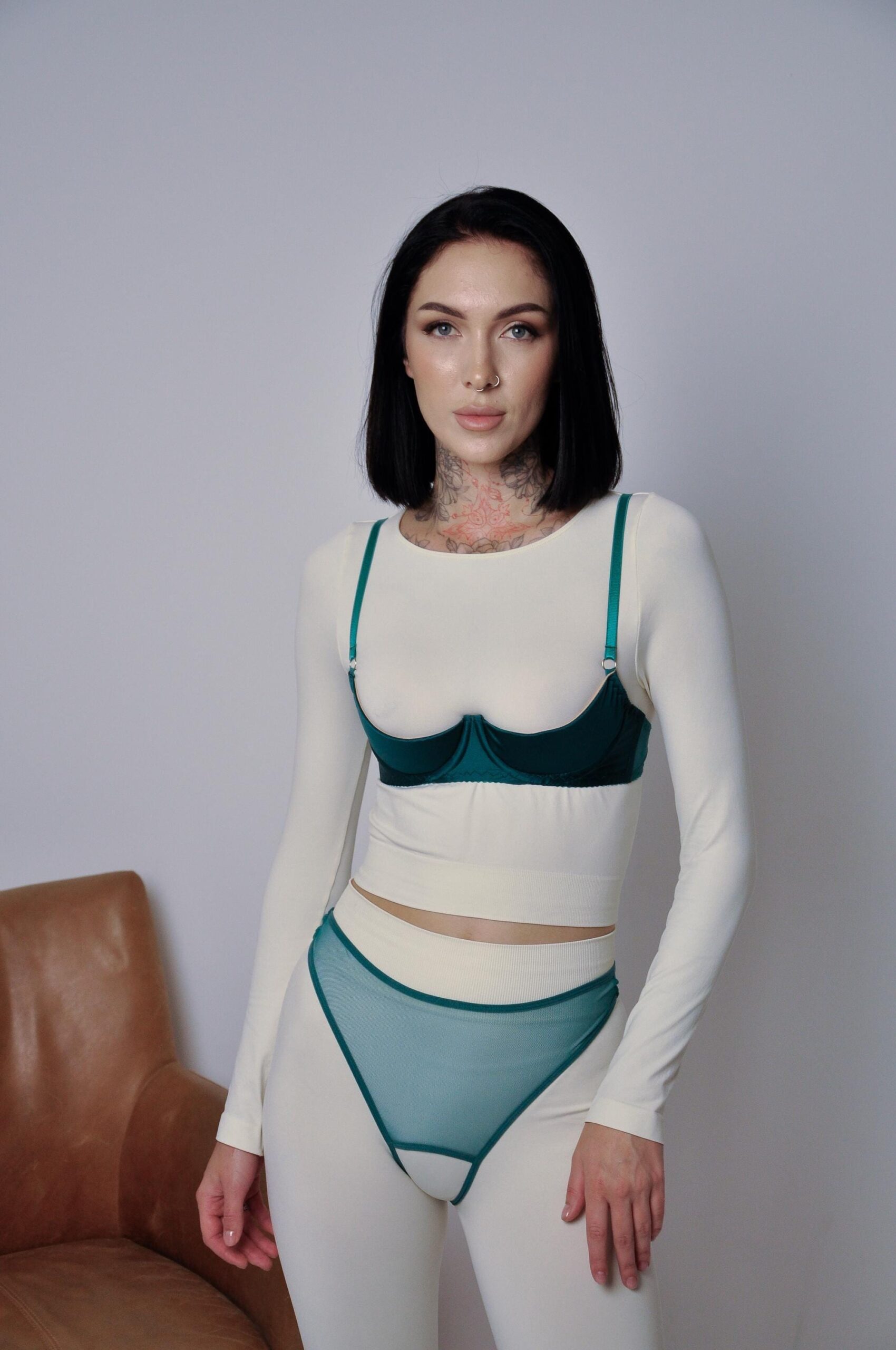 Poise patron desnuda onlyfans