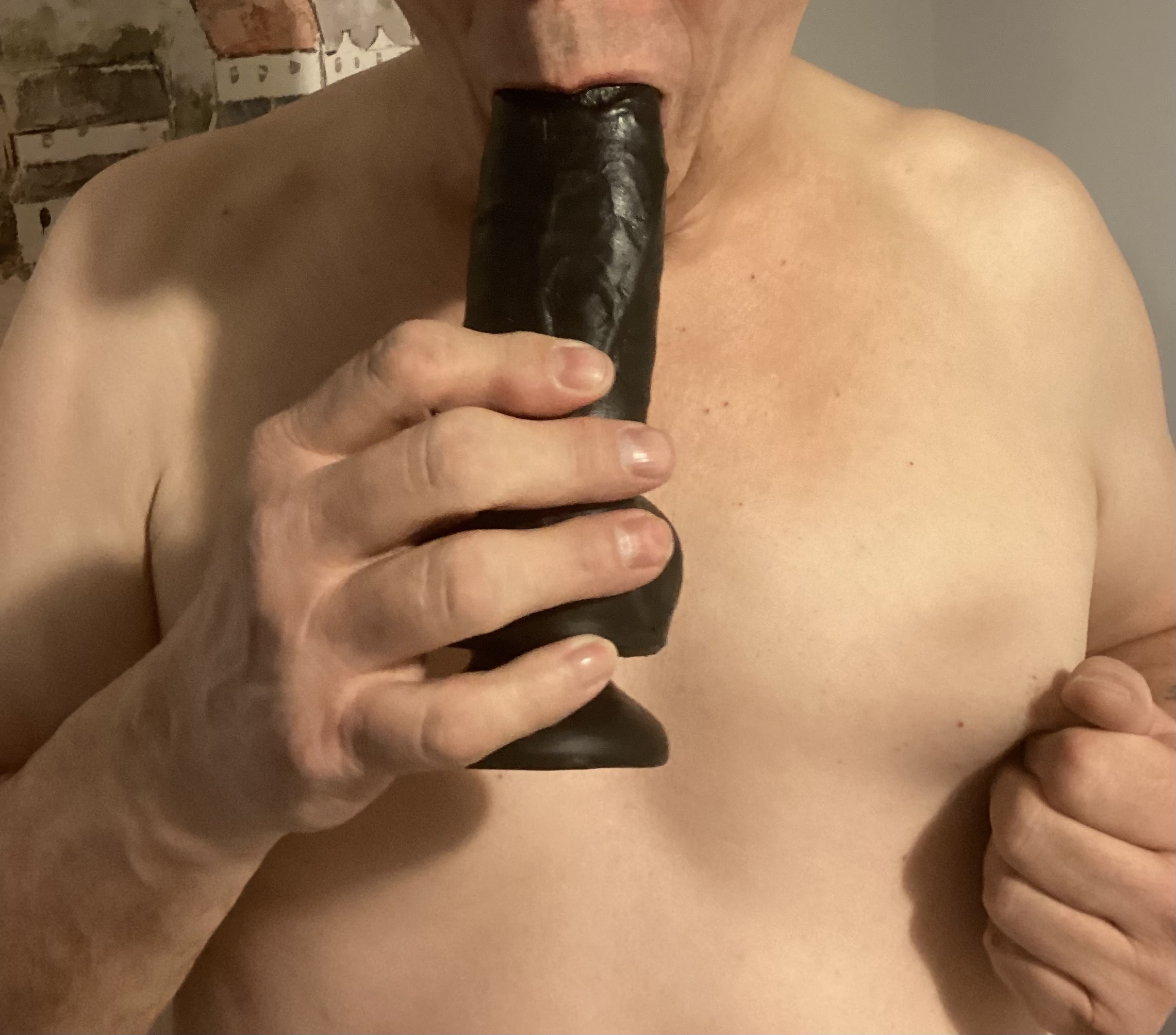 Large amateur dildo