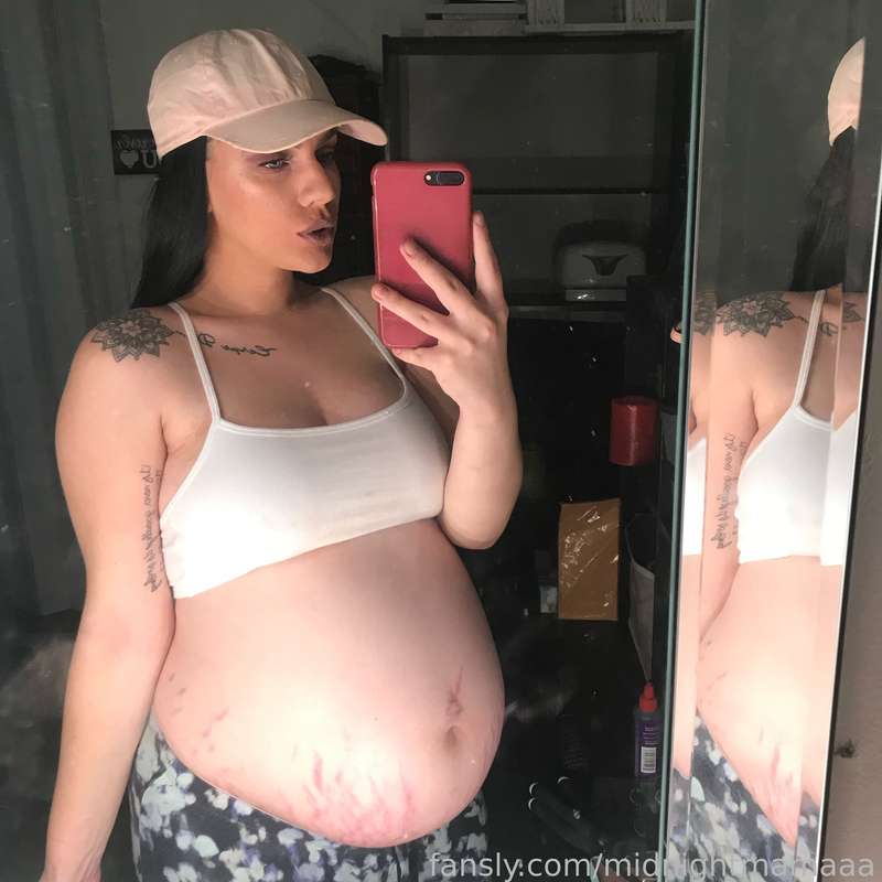 OnlyFans – midnightmamaaa / @midnightmamaaa