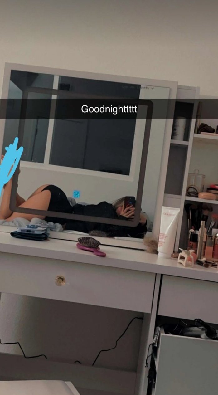 Snapchat – Zara. Stunning Busty Teen